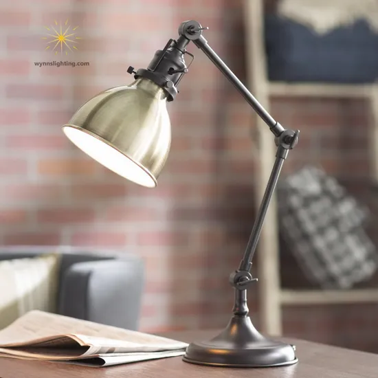 Lámpara de mesa ligera moderna de la iluminación nórdica decorativa del metal del estudio del escritorio del diseño clásico